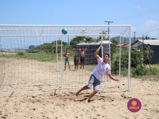 
<a style='margin-left: 5px;' class='btn btn-xs btn-social btn-facebook' href='https://www.facebook.com/sharer/sharer.php?u=https://www.boladovale.com.br/imgs/800-800-90/conteudo/fotos/1378/img3577.jpg' rel='popup' data-width='500' data-height='400'><i class='fa fa-facebook'></i>Compartilhar <span class='hidden-xs'>no Facebook</span>
</a> 
<a class='btn btn-default btn-xs' target='_blank' href='imgs/800-800-90/conteudo/fotos/1378/img3577.jpg'>
<span class='glyphicon glyphicon-cloud-download'></span> Salvar
</a> 
<span></span>