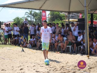 
<a style='margin-left: 5px;' class='btn btn-xs btn-social btn-facebook' href='https://www.facebook.com/sharer/sharer.php?u=https://www.boladovale.com.br/imgs/800-800-90/conteudo/fotos/1378/img3597.jpg' rel='popup' data-width='500' data-height='400'><i class='fa fa-facebook'></i>Compartilhar <span class='hidden-xs'>no Facebook</span>
</a> 
<a class='btn btn-default btn-xs' target='_blank' href='imgs/800-800-90/conteudo/fotos/1378/img3597.jpg'>
<span class='glyphicon glyphicon-cloud-download'></span> Salvar
</a> 
<span></span>