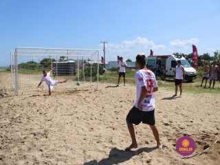 
<a style='margin-left: 5px;' class='btn btn-xs btn-social btn-facebook' href='https://www.facebook.com/sharer/sharer.php?u=https://www.boladovale.com.br/imgs/800-800-90/conteudo/fotos/1378/img3619.jpg' rel='popup' data-width='500' data-height='400'><i class='fa fa-facebook'></i>Compartilhar <span class='hidden-xs'>no Facebook</span>
</a> 
<a class='btn btn-default btn-xs' target='_blank' href='imgs/800-800-90/conteudo/fotos/1378/img3619.jpg'>
<span class='glyphicon glyphicon-cloud-download'></span> Salvar
</a> 
<span></span>