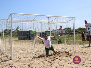 
<a style='margin-left: 5px;' class='btn btn-xs btn-social btn-facebook' href='https://www.facebook.com/sharer/sharer.php?u=https://www.boladovale.com.br/imgs/800-800-90/conteudo/fotos/1378/img3643.jpg' rel='popup' data-width='500' data-height='400'><i class='fa fa-facebook'></i>Compartilhar <span class='hidden-xs'>no Facebook</span>
</a> 
<a class='btn btn-default btn-xs' target='_blank' href='imgs/800-800-90/conteudo/fotos/1378/img3643.jpg'>
<span class='glyphicon glyphicon-cloud-download'></span> Salvar
</a> 
<span></span>