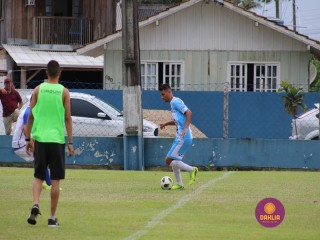 
<a style='margin-left: 5px;' class='btn btn-xs btn-social btn-facebook' href='https://www.facebook.com/sharer/sharer.php?u=https://www.boladovale.com.br/imgs/800-800-90/conteudo/fotos/1380/img3926.jpg' rel='popup' data-width='500' data-height='400'><i class='fa fa-facebook'></i>Compartilhar <span class='hidden-xs'>no Facebook</span>
</a> 
<a class='btn btn-default btn-xs' target='_blank' href='imgs/800-800-90/conteudo/fotos/1380/img3926.jpg'>
<span class='glyphicon glyphicon-cloud-download'></span> Salvar
</a> 
<span></span>