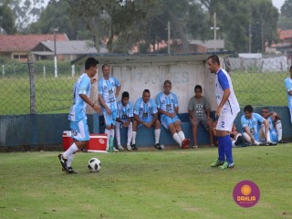 
<a style='margin-left: 5px;' class='btn btn-xs btn-social btn-facebook' href='https://www.facebook.com/sharer/sharer.php?u=https://www.boladovale.com.br/imgs/800-800-90/conteudo/fotos/1380/img3951.jpg' rel='popup' data-width='500' data-height='400'><i class='fa fa-facebook'></i>Compartilhar <span class='hidden-xs'>no Facebook</span>
</a> 
<a class='btn btn-default btn-xs' target='_blank' href='imgs/800-800-90/conteudo/fotos/1380/img3951.jpg'>
<span class='glyphicon glyphicon-cloud-download'></span> Salvar
</a> 
<span></span>