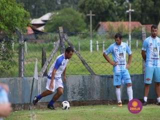 
<a style='margin-left: 5px;' class='btn btn-xs btn-social btn-facebook' href='https://www.facebook.com/sharer/sharer.php?u=https://www.boladovale.com.br/imgs/800-800-90/conteudo/fotos/1380/img3980.jpg' rel='popup' data-width='500' data-height='400'><i class='fa fa-facebook'></i>Compartilhar <span class='hidden-xs'>no Facebook</span>
</a> 
<a class='btn btn-default btn-xs' target='_blank' href='imgs/800-800-90/conteudo/fotos/1380/img3980.jpg'>
<span class='glyphicon glyphicon-cloud-download'></span> Salvar
</a> 
<span></span>