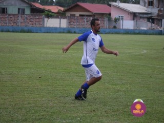 
<a style='margin-left: 5px;' class='btn btn-xs btn-social btn-facebook' href='https://www.facebook.com/sharer/sharer.php?u=https://www.boladovale.com.br/imgs/800-800-90/conteudo/fotos/1380/img4017.jpg' rel='popup' data-width='500' data-height='400'><i class='fa fa-facebook'></i>Compartilhar <span class='hidden-xs'>no Facebook</span>
</a> 
<a class='btn btn-default btn-xs' target='_blank' href='imgs/800-800-90/conteudo/fotos/1380/img4017.jpg'>
<span class='glyphicon glyphicon-cloud-download'></span> Salvar
</a> 
<span></span>