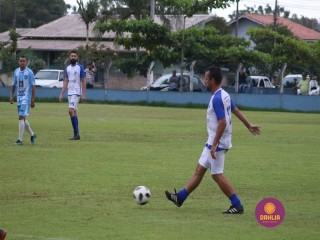 
<a style='margin-left: 5px;' class='btn btn-xs btn-social btn-facebook' href='https://www.facebook.com/sharer/sharer.php?u=https://www.boladovale.com.br/imgs/800-800-90/conteudo/fotos/1380/img4037.jpg' rel='popup' data-width='500' data-height='400'><i class='fa fa-facebook'></i>Compartilhar <span class='hidden-xs'>no Facebook</span>
</a> 
<a class='btn btn-default btn-xs' target='_blank' href='imgs/800-800-90/conteudo/fotos/1380/img4037.jpg'>
<span class='glyphicon glyphicon-cloud-download'></span> Salvar
</a> 
<span></span>