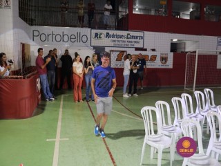 
<a style='margin-left: 5px;' class='btn btn-xs btn-social btn-facebook' href='https://www.facebook.com/sharer/sharer.php?u=https://www.boladovale.com.br/imgs/800-800-90/conteudo/fotos/1381/img4057.jpg' rel='popup' data-width='500' data-height='400'><i class='fa fa-facebook'></i>Compartilhar <span class='hidden-xs'>no Facebook</span>
</a> 
<a class='btn btn-default btn-xs' target='_blank' href='imgs/800-800-90/conteudo/fotos/1381/img4057.jpg'>
<span class='glyphicon glyphicon-cloud-download'></span> Salvar
</a> 
<span></span>