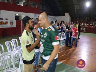 
<a style='margin-left: 5px;' class='btn btn-xs btn-social btn-facebook' href='https://www.facebook.com/sharer/sharer.php?u=https://www.boladovale.com.br/imgs/800-800-90/conteudo/fotos/1381/img4075.jpg' rel='popup' data-width='500' data-height='400'><i class='fa fa-facebook'></i>Compartilhar <span class='hidden-xs'>no Facebook</span>
</a> 
<a class='btn btn-default btn-xs' target='_blank' href='imgs/800-800-90/conteudo/fotos/1381/img4075.jpg'>
<span class='glyphicon glyphicon-cloud-download'></span> Salvar
</a> 
<span></span>