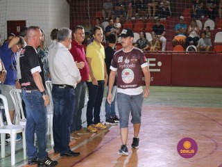 
<a style='margin-left: 5px;' class='btn btn-xs btn-social btn-facebook' href='https://www.facebook.com/sharer/sharer.php?u=https://www.boladovale.com.br/imgs/800-800-90/conteudo/fotos/1381/img4079.jpg' rel='popup' data-width='500' data-height='400'><i class='fa fa-facebook'></i>Compartilhar <span class='hidden-xs'>no Facebook</span>
</a> 
<a class='btn btn-default btn-xs' target='_blank' href='imgs/800-800-90/conteudo/fotos/1381/img4079.jpg'>
<span class='glyphicon glyphicon-cloud-download'></span> Salvar
</a> 
<span></span>