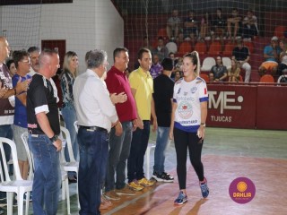 
<a style='margin-left: 5px;' class='btn btn-xs btn-social btn-facebook' href='https://www.facebook.com/sharer/sharer.php?u=https://www.boladovale.com.br/imgs/800-800-90/conteudo/fotos/1381/img4080.jpg' rel='popup' data-width='500' data-height='400'><i class='fa fa-facebook'></i>Compartilhar <span class='hidden-xs'>no Facebook</span>
</a> 
<a class='btn btn-default btn-xs' target='_blank' href='imgs/800-800-90/conteudo/fotos/1381/img4080.jpg'>
<span class='glyphicon glyphicon-cloud-download'></span> Salvar
</a> 
<span></span>