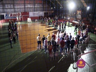
<a style='margin-left: 5px;' class='btn btn-xs btn-social btn-facebook' href='https://www.facebook.com/sharer/sharer.php?u=https://www.boladovale.com.br/imgs/800-800-90/conteudo/fotos/1381/img4127.jpg' rel='popup' data-width='500' data-height='400'><i class='fa fa-facebook'></i>Compartilhar <span class='hidden-xs'>no Facebook</span>
</a> 
<a class='btn btn-default btn-xs' target='_blank' href='imgs/800-800-90/conteudo/fotos/1381/img4127.jpg'>
<span class='glyphicon glyphicon-cloud-download'></span> Salvar
</a> 
<span></span>