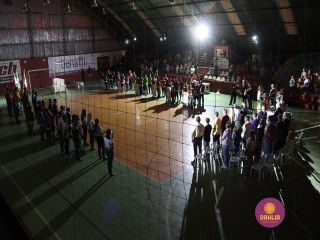 
<a style='margin-left: 5px;' class='btn btn-xs btn-social btn-facebook' href='https://www.facebook.com/sharer/sharer.php?u=https://www.boladovale.com.br/imgs/800-800-90/conteudo/fotos/1381/img4129.jpg' rel='popup' data-width='500' data-height='400'><i class='fa fa-facebook'></i>Compartilhar <span class='hidden-xs'>no Facebook</span>
</a> 
<a class='btn btn-default btn-xs' target='_blank' href='imgs/800-800-90/conteudo/fotos/1381/img4129.jpg'>
<span class='glyphicon glyphicon-cloud-download'></span> Salvar
</a> 
<span></span>