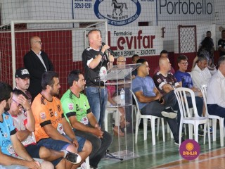 
<a style='margin-left: 5px;' class='btn btn-xs btn-social btn-facebook' href='https://www.facebook.com/sharer/sharer.php?u=https://www.boladovale.com.br/imgs/800-800-90/conteudo/fotos/1381/img4244.jpg' rel='popup' data-width='500' data-height='400'><i class='fa fa-facebook'></i>Compartilhar <span class='hidden-xs'>no Facebook</span>
</a> 
<a class='btn btn-default btn-xs' target='_blank' href='imgs/800-800-90/conteudo/fotos/1381/img4244.jpg'>
<span class='glyphicon glyphicon-cloud-download'></span> Salvar
</a> 
<span></span>