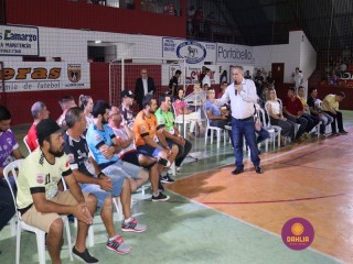 
<a style='margin-left: 5px;' class='btn btn-xs btn-social btn-facebook' href='https://www.facebook.com/sharer/sharer.php?u=https://www.boladovale.com.br/imgs/800-800-90/conteudo/fotos/1381/img4247.jpg' rel='popup' data-width='500' data-height='400'><i class='fa fa-facebook'></i>Compartilhar <span class='hidden-xs'>no Facebook</span>
</a> 
<a class='btn btn-default btn-xs' target='_blank' href='imgs/800-800-90/conteudo/fotos/1381/img4247.jpg'>
<span class='glyphicon glyphicon-cloud-download'></span> Salvar
</a> 
<span></span>