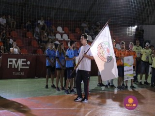 
<a style='margin-left: 5px;' class='btn btn-xs btn-social btn-facebook' href='https://www.facebook.com/sharer/sharer.php?u=https://www.boladovale.com.br/imgs/800-800-90/conteudo/fotos/1381/img4260.jpg' rel='popup' data-width='500' data-height='400'><i class='fa fa-facebook'></i>Compartilhar <span class='hidden-xs'>no Facebook</span>
</a> 
<a class='btn btn-default btn-xs' target='_blank' href='imgs/800-800-90/conteudo/fotos/1381/img4260.jpg'>
<span class='glyphicon glyphicon-cloud-download'></span> Salvar
</a> 
<span></span>