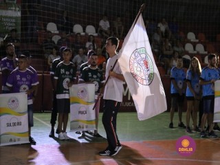 
<a style='margin-left: 5px;' class='btn btn-xs btn-social btn-facebook' href='https://www.facebook.com/sharer/sharer.php?u=https://www.boladovale.com.br/imgs/800-800-90/conteudo/fotos/1381/img4261.jpg' rel='popup' data-width='500' data-height='400'><i class='fa fa-facebook'></i>Compartilhar <span class='hidden-xs'>no Facebook</span>
</a> 
<a class='btn btn-default btn-xs' target='_blank' href='imgs/800-800-90/conteudo/fotos/1381/img4261.jpg'>
<span class='glyphicon glyphicon-cloud-download'></span> Salvar
</a> 
<span></span>