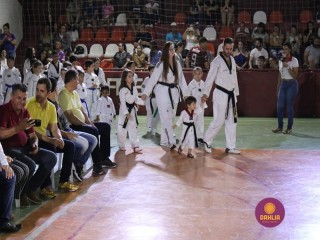 
<a style='margin-left: 5px;' class='btn btn-xs btn-social btn-facebook' href='https://www.facebook.com/sharer/sharer.php?u=https://www.boladovale.com.br/imgs/800-800-90/conteudo/fotos/1381/img4288.jpg' rel='popup' data-width='500' data-height='400'><i class='fa fa-facebook'></i>Compartilhar <span class='hidden-xs'>no Facebook</span>
</a> 
<a class='btn btn-default btn-xs' target='_blank' href='imgs/800-800-90/conteudo/fotos/1381/img4288.jpg'>
<span class='glyphicon glyphicon-cloud-download'></span> Salvar
</a> 
<span></span>