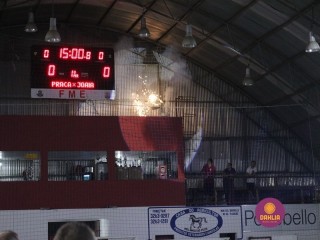 
<a style='margin-left: 5px;' class='btn btn-xs btn-social btn-facebook' href='https://www.facebook.com/sharer/sharer.php?u=https://www.boladovale.com.br/imgs/800-800-90/conteudo/fotos/1381/img4379.jpg' rel='popup' data-width='500' data-height='400'><i class='fa fa-facebook'></i>Compartilhar <span class='hidden-xs'>no Facebook</span>
</a> 
<a class='btn btn-default btn-xs' target='_blank' href='imgs/800-800-90/conteudo/fotos/1381/img4379.jpg'>
<span class='glyphicon glyphicon-cloud-download'></span> Salvar
</a> 
<span></span>