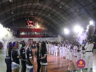 
<a style='margin-left: 5px;' class='btn btn-xs btn-social btn-facebook' href='https://www.facebook.com/sharer/sharer.php?u=https://www.boladovale.com.br/imgs/800-800-90/conteudo/fotos/1381/img4392.jpg' rel='popup' data-width='500' data-height='400'><i class='fa fa-facebook'></i>Compartilhar <span class='hidden-xs'>no Facebook</span>
</a> 
<a class='btn btn-default btn-xs' target='_blank' href='imgs/800-800-90/conteudo/fotos/1381/img4392.jpg'>
<span class='glyphicon glyphicon-cloud-download'></span> Salvar
</a> 
<span></span>