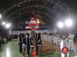 
<a style='margin-left: 5px;' class='btn btn-xs btn-social btn-facebook' href='https://www.facebook.com/sharer/sharer.php?u=https://www.boladovale.com.br/imgs/800-800-90/conteudo/fotos/1381/img4398.jpg' rel='popup' data-width='500' data-height='400'><i class='fa fa-facebook'></i>Compartilhar <span class='hidden-xs'>no Facebook</span>
</a> 
<a class='btn btn-default btn-xs' target='_blank' href='imgs/800-800-90/conteudo/fotos/1381/img4398.jpg'>
<span class='glyphicon glyphicon-cloud-download'></span> Salvar
</a> 
<span></span>