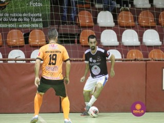 
<a style='margin-left: 5px;' class='btn btn-xs btn-social btn-facebook' href='https://www.facebook.com/sharer/sharer.php?u=https://www.boladovale.com.br/imgs/800-800-90/conteudo/fotos/1383/img4562.jpg' rel='popup' data-width='500' data-height='400'><i class='fa fa-facebook'></i>Compartilhar <span class='hidden-xs'>no Facebook</span>
</a> 
<a class='btn btn-default btn-xs' target='_blank' href='imgs/800-800-90/conteudo/fotos/1383/img4562.jpg'>
<span class='glyphicon glyphicon-cloud-download'></span> Salvar
</a> 
<span></span>
