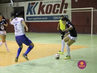 
<a style='margin-left: 5px;' class='btn btn-xs btn-social btn-facebook' href='https://www.facebook.com/sharer/sharer.php?u=https://www.boladovale.com.br/imgs/800-800-90/conteudo/fotos/1384/img4606.jpg' rel='popup' data-width='500' data-height='400'><i class='fa fa-facebook'></i>Compartilhar <span class='hidden-xs'>no Facebook</span>
</a> 
<a class='btn btn-default btn-xs' target='_blank' href='imgs/800-800-90/conteudo/fotos/1384/img4606.jpg'>
<span class='glyphicon glyphicon-cloud-download'></span> Salvar
</a> 
<span></span>