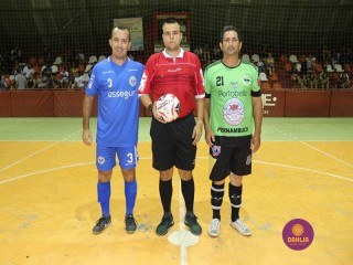 
<a style='margin-left: 5px;' class='btn btn-xs btn-social btn-facebook' href='https://www.facebook.com/sharer/sharer.php?u=https://www.boladovale.com.br/imgs/800-800-90/conteudo/fotos/1385/img4872.jpg' rel='popup' data-width='500' data-height='400'><i class='fa fa-facebook'></i>Compartilhar <span class='hidden-xs'>no Facebook</span>
</a> 
<a class='btn btn-default btn-xs' target='_blank' href='imgs/800-800-90/conteudo/fotos/1385/img4872.jpg'>
<span class='glyphicon glyphicon-cloud-download'></span> Salvar
</a> 
<span></span>