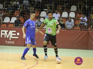 
<a style='margin-left: 5px;' class='btn btn-xs btn-social btn-facebook' href='https://www.facebook.com/sharer/sharer.php?u=https://www.boladovale.com.br/imgs/800-800-90/conteudo/fotos/1385/img4886.jpg' rel='popup' data-width='500' data-height='400'><i class='fa fa-facebook'></i>Compartilhar <span class='hidden-xs'>no Facebook</span>
</a> 
<a class='btn btn-default btn-xs' target='_blank' href='imgs/800-800-90/conteudo/fotos/1385/img4886.jpg'>
<span class='glyphicon glyphicon-cloud-download'></span> Salvar
</a> 
<span></span>