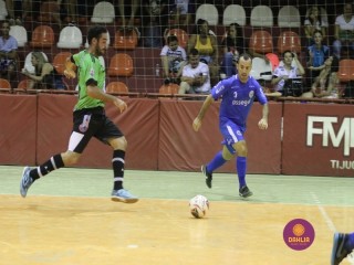 
<a style='margin-left: 5px;' class='btn btn-xs btn-social btn-facebook' href='https://www.facebook.com/sharer/sharer.php?u=https://www.boladovale.com.br/imgs/800-800-90/conteudo/fotos/1385/img4916.jpg' rel='popup' data-width='500' data-height='400'><i class='fa fa-facebook'></i>Compartilhar <span class='hidden-xs'>no Facebook</span>
</a> 
<a class='btn btn-default btn-xs' target='_blank' href='imgs/800-800-90/conteudo/fotos/1385/img4916.jpg'>
<span class='glyphicon glyphicon-cloud-download'></span> Salvar
</a> 
<span></span>