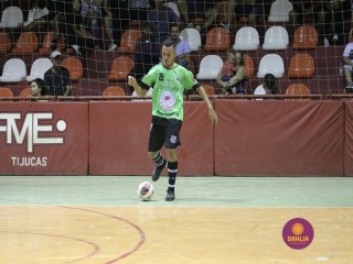 
<a style='margin-left: 5px;' class='btn btn-xs btn-social btn-facebook' href='https://www.facebook.com/sharer/sharer.php?u=https://www.boladovale.com.br/imgs/800-800-90/conteudo/fotos/1385/img4932.jpg' rel='popup' data-width='500' data-height='400'><i class='fa fa-facebook'></i>Compartilhar <span class='hidden-xs'>no Facebook</span>
</a> 
<a class='btn btn-default btn-xs' target='_blank' href='imgs/800-800-90/conteudo/fotos/1385/img4932.jpg'>
<span class='glyphicon glyphicon-cloud-download'></span> Salvar
</a> 
<span></span>