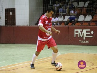 
<a style='margin-left: 5px;' class='btn btn-xs btn-social btn-facebook' href='https://www.facebook.com/sharer/sharer.php?u=https://www.boladovale.com.br/imgs/800-800-90/conteudo/fotos/1385/img4949.jpg' rel='popup' data-width='500' data-height='400'><i class='fa fa-facebook'></i>Compartilhar <span class='hidden-xs'>no Facebook</span>
</a> 
<a class='btn btn-default btn-xs' target='_blank' href='imgs/800-800-90/conteudo/fotos/1385/img4949.jpg'>
<span class='glyphicon glyphicon-cloud-download'></span> Salvar
</a> 
<span></span>