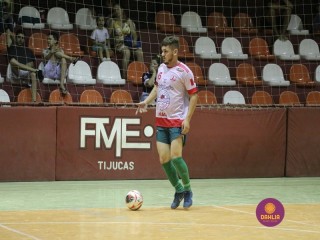 
<a style='margin-left: 5px;' class='btn btn-xs btn-social btn-facebook' href='https://www.facebook.com/sharer/sharer.php?u=https://www.boladovale.com.br/imgs/800-800-90/conteudo/fotos/1385/img4954.jpg' rel='popup' data-width='500' data-height='400'><i class='fa fa-facebook'></i>Compartilhar <span class='hidden-xs'>no Facebook</span>
</a> 
<a class='btn btn-default btn-xs' target='_blank' href='imgs/800-800-90/conteudo/fotos/1385/img4954.jpg'>
<span class='glyphicon glyphicon-cloud-download'></span> Salvar
</a> 
<span></span>