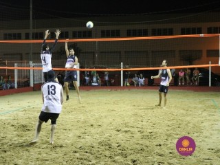 
<a style='margin-left: 5px;' class='btn btn-xs btn-social btn-facebook' href='https://www.facebook.com/sharer/sharer.php?u=https://www.boladovale.com.br/imgs/800-800-90/conteudo/fotos/1386/img4777.jpg' rel='popup' data-width='500' data-height='400'><i class='fa fa-facebook'></i>Compartilhar <span class='hidden-xs'>no Facebook</span>
</a> 
<a class='btn btn-default btn-xs' target='_blank' href='imgs/800-800-90/conteudo/fotos/1386/img4777.jpg'>
<span class='glyphicon glyphicon-cloud-download'></span> Salvar
</a> 
<span></span>