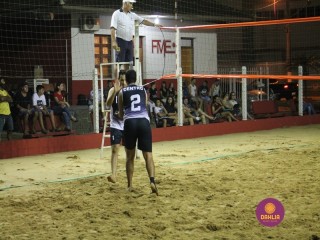 
<a style='margin-left: 5px;' class='btn btn-xs btn-social btn-facebook' href='https://www.facebook.com/sharer/sharer.php?u=https://www.boladovale.com.br/imgs/800-800-90/conteudo/fotos/1386/img9834.jpg' rel='popup' data-width='500' data-height='400'><i class='fa fa-facebook'></i>Compartilhar <span class='hidden-xs'>no Facebook</span>
</a> 
<a class='btn btn-default btn-xs' target='_blank' href='imgs/800-800-90/conteudo/fotos/1386/img9834.jpg'>
<span class='glyphicon glyphicon-cloud-download'></span> Salvar
</a> 
<span></span>