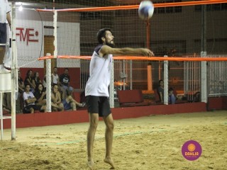 
<a style='margin-left: 5px;' class='btn btn-xs btn-social btn-facebook' href='https://www.facebook.com/sharer/sharer.php?u=https://www.boladovale.com.br/imgs/800-800-90/conteudo/fotos/1386/img9881.jpg' rel='popup' data-width='500' data-height='400'><i class='fa fa-facebook'></i>Compartilhar <span class='hidden-xs'>no Facebook</span>
</a> 
<a class='btn btn-default btn-xs' target='_blank' href='imgs/800-800-90/conteudo/fotos/1386/img9881.jpg'>
<span class='glyphicon glyphicon-cloud-download'></span> Salvar
</a> 
<span></span>