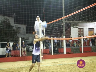 
<a style='margin-left: 5px;' class='btn btn-xs btn-social btn-facebook' href='https://www.facebook.com/sharer/sharer.php?u=https://www.boladovale.com.br/imgs/800-800-90/conteudo/fotos/1386/img9913.jpg' rel='popup' data-width='500' data-height='400'><i class='fa fa-facebook'></i>Compartilhar <span class='hidden-xs'>no Facebook</span>
</a> 
<a class='btn btn-default btn-xs' target='_blank' href='imgs/800-800-90/conteudo/fotos/1386/img9913.jpg'>
<span class='glyphicon glyphicon-cloud-download'></span> Salvar
</a> 
<span></span>