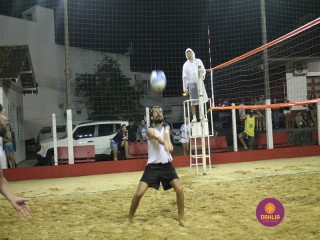 
<a style='margin-left: 5px;' class='btn btn-xs btn-social btn-facebook' href='https://www.facebook.com/sharer/sharer.php?u=https://www.boladovale.com.br/imgs/800-800-90/conteudo/fotos/1386/img9920.jpg' rel='popup' data-width='500' data-height='400'><i class='fa fa-facebook'></i>Compartilhar <span class='hidden-xs'>no Facebook</span>
</a> 
<a class='btn btn-default btn-xs' target='_blank' href='imgs/800-800-90/conteudo/fotos/1386/img9920.jpg'>
<span class='glyphicon glyphicon-cloud-download'></span> Salvar
</a> 
<span></span>