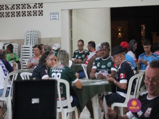 
<a style='margin-left: 5px;' class='btn btn-xs btn-social btn-facebook' href='https://www.facebook.com/sharer/sharer.php?u=https://www.boladovale.com.br/imgs/800-800-90/conteudo/fotos/1388/img9807.jpg' rel='popup' data-width='500' data-height='400'><i class='fa fa-facebook'></i>Compartilhar <span class='hidden-xs'>no Facebook</span>
</a> 
<a class='btn btn-default btn-xs' target='_blank' href='imgs/800-800-90/conteudo/fotos/1388/img9807.jpg'>
<span class='glyphicon glyphicon-cloud-download'></span> Salvar
</a> 
<span></span>