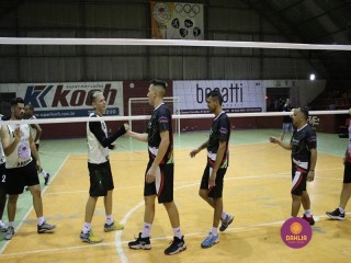 
<a style='margin-left: 5px;' class='btn btn-xs btn-social btn-facebook' href='https://www.facebook.com/sharer/sharer.php?u=https://www.boladovale.com.br/imgs/800-800-90/conteudo/fotos/1389/img0006.jpg' rel='popup' data-width='500' data-height='400'><i class='fa fa-facebook'></i>Compartilhar <span class='hidden-xs'>no Facebook</span>
</a> 
<a class='btn btn-default btn-xs' target='_blank' href='imgs/800-800-90/conteudo/fotos/1389/img0006.jpg'>
<span class='glyphicon glyphicon-cloud-download'></span> Salvar
</a> 
<span></span>