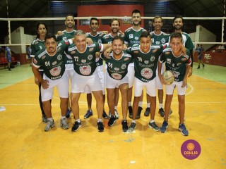 
<a style='margin-left: 5px;' class='btn btn-xs btn-social btn-facebook' href='https://www.facebook.com/sharer/sharer.php?u=https://www.boladovale.com.br/imgs/800-800-90/conteudo/fotos/1389/img0117.jpg' rel='popup' data-width='500' data-height='400'><i class='fa fa-facebook'></i>Compartilhar <span class='hidden-xs'>no Facebook</span>
</a> 
<a class='btn btn-default btn-xs' target='_blank' href='imgs/800-800-90/conteudo/fotos/1389/img0117.jpg'>
<span class='glyphicon glyphicon-cloud-download'></span> Salvar
</a> 
<span></span>
