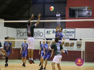 
<a style='margin-left: 5px;' class='btn btn-xs btn-social btn-facebook' href='https://www.facebook.com/sharer/sharer.php?u=https://www.boladovale.com.br/imgs/800-800-90/conteudo/fotos/1389/img0168.jpg' rel='popup' data-width='500' data-height='400'><i class='fa fa-facebook'></i>Compartilhar <span class='hidden-xs'>no Facebook</span>
</a> 
<a class='btn btn-default btn-xs' target='_blank' href='imgs/800-800-90/conteudo/fotos/1389/img0168.jpg'>
<span class='glyphicon glyphicon-cloud-download'></span> Salvar
</a> 
<span></span>