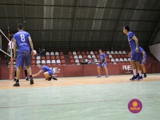 
<a style='margin-left: 5px;' class='btn btn-xs btn-social btn-facebook' href='https://www.facebook.com/sharer/sharer.php?u=https://www.boladovale.com.br/imgs/800-800-90/conteudo/fotos/1389/img0236.jpg' rel='popup' data-width='500' data-height='400'><i class='fa fa-facebook'></i>Compartilhar <span class='hidden-xs'>no Facebook</span>
</a> 
<a class='btn btn-default btn-xs' target='_blank' href='imgs/800-800-90/conteudo/fotos/1389/img0236.jpg'>
<span class='glyphicon glyphicon-cloud-download'></span> Salvar
</a> 
<span></span>