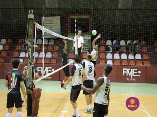 
<a style='margin-left: 5px;' class='btn btn-xs btn-social btn-facebook' href='https://www.facebook.com/sharer/sharer.php?u=https://www.boladovale.com.br/imgs/800-800-90/conteudo/fotos/1389/img9979.jpg' rel='popup' data-width='500' data-height='400'><i class='fa fa-facebook'></i>Compartilhar <span class='hidden-xs'>no Facebook</span>
</a> 
<a class='btn btn-default btn-xs' target='_blank' href='imgs/800-800-90/conteudo/fotos/1389/img9979.jpg'>
<span class='glyphicon glyphicon-cloud-download'></span> Salvar
</a> 
<span></span>