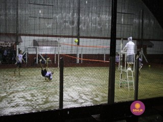 
<a style='margin-left: 5px;' class='btn btn-xs btn-social btn-facebook' href='https://www.facebook.com/sharer/sharer.php?u=https://www.boladovale.com.br/imgs/800-800-90/conteudo/fotos/1390/img0024.jpg' rel='popup' data-width='500' data-height='400'><i class='fa fa-facebook'></i>Compartilhar <span class='hidden-xs'>no Facebook</span>
</a> 
<a class='btn btn-default btn-xs' target='_blank' href='imgs/800-800-90/conteudo/fotos/1390/img0024.jpg'>
<span class='glyphicon glyphicon-cloud-download'></span> Salvar
</a> 
<span></span>