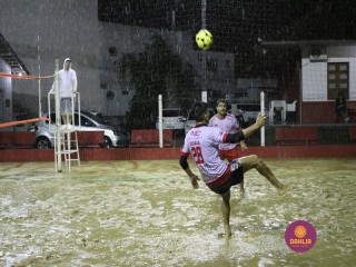 
<a style='margin-left: 5px;' class='btn btn-xs btn-social btn-facebook' href='https://www.facebook.com/sharer/sharer.php?u=https://www.boladovale.com.br/imgs/800-800-90/conteudo/fotos/1390/img0040.jpg' rel='popup' data-width='500' data-height='400'><i class='fa fa-facebook'></i>Compartilhar <span class='hidden-xs'>no Facebook</span>
</a> 
<a class='btn btn-default btn-xs' target='_blank' href='imgs/800-800-90/conteudo/fotos/1390/img0040.jpg'>
<span class='glyphicon glyphicon-cloud-download'></span> Salvar
</a> 
<span></span>