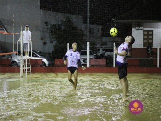 
<a style='margin-left: 5px;' class='btn btn-xs btn-social btn-facebook' href='https://www.facebook.com/sharer/sharer.php?u=https://www.boladovale.com.br/imgs/800-800-90/conteudo/fotos/1390/img0046.jpg' rel='popup' data-width='500' data-height='400'><i class='fa fa-facebook'></i>Compartilhar <span class='hidden-xs'>no Facebook</span>
</a> 
<a class='btn btn-default btn-xs' target='_blank' href='imgs/800-800-90/conteudo/fotos/1390/img0046.jpg'>
<span class='glyphicon glyphicon-cloud-download'></span> Salvar
</a> 
<span></span>