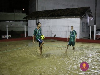 
<a style='margin-left: 5px;' class='btn btn-xs btn-social btn-facebook' href='https://www.facebook.com/sharer/sharer.php?u=https://www.boladovale.com.br/imgs/800-800-90/conteudo/fotos/1390/img0125.jpg' rel='popup' data-width='500' data-height='400'><i class='fa fa-facebook'></i>Compartilhar <span class='hidden-xs'>no Facebook</span>
</a> 
<a class='btn btn-default btn-xs' target='_blank' href='imgs/800-800-90/conteudo/fotos/1390/img0125.jpg'>
<span class='glyphicon glyphicon-cloud-download'></span> Salvar
</a> 
<span></span>