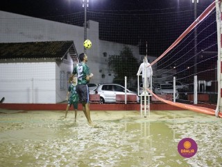 
<a style='margin-left: 5px;' class='btn btn-xs btn-social btn-facebook' href='https://www.facebook.com/sharer/sharer.php?u=https://www.boladovale.com.br/imgs/800-800-90/conteudo/fotos/1390/img0127.jpg' rel='popup' data-width='500' data-height='400'><i class='fa fa-facebook'></i>Compartilhar <span class='hidden-xs'>no Facebook</span>
</a> 
<a class='btn btn-default btn-xs' target='_blank' href='imgs/800-800-90/conteudo/fotos/1390/img0127.jpg'>
<span class='glyphicon glyphicon-cloud-download'></span> Salvar
</a> 
<span></span>
