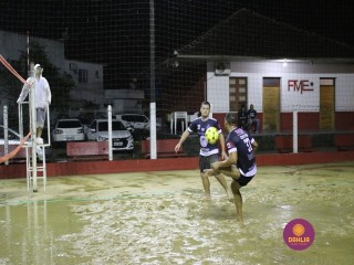 
<a style='margin-left: 5px;' class='btn btn-xs btn-social btn-facebook' href='https://www.facebook.com/sharer/sharer.php?u=https://www.boladovale.com.br/imgs/800-800-90/conteudo/fotos/1390/img0129.jpg' rel='popup' data-width='500' data-height='400'><i class='fa fa-facebook'></i>Compartilhar <span class='hidden-xs'>no Facebook</span>
</a> 
<a class='btn btn-default btn-xs' target='_blank' href='imgs/800-800-90/conteudo/fotos/1390/img0129.jpg'>
<span class='glyphicon glyphicon-cloud-download'></span> Salvar
</a> 
<span></span>