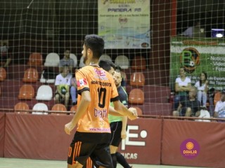 
<a style='margin-left: 5px;' class='btn btn-xs btn-social btn-facebook' href='https://www.facebook.com/sharer/sharer.php?u=https://www.boladovale.com.br/imgs/800-800-90/conteudo/fotos/1391/img0339.jpg' rel='popup' data-width='500' data-height='400'><i class='fa fa-facebook'></i>Compartilhar <span class='hidden-xs'>no Facebook</span>
</a> 
<a class='btn btn-default btn-xs' target='_blank' href='imgs/800-800-90/conteudo/fotos/1391/img0339.jpg'>
<span class='glyphicon glyphicon-cloud-download'></span> Salvar
</a> 
<span></span>