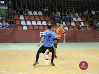 
<a style='margin-left: 5px;' class='btn btn-xs btn-social btn-facebook' href='https://www.facebook.com/sharer/sharer.php?u=https://www.boladovale.com.br/imgs/800-800-90/conteudo/fotos/1391/img0369.jpg' rel='popup' data-width='500' data-height='400'><i class='fa fa-facebook'></i>Compartilhar <span class='hidden-xs'>no Facebook</span>
</a> 
<a class='btn btn-default btn-xs' target='_blank' href='imgs/800-800-90/conteudo/fotos/1391/img0369.jpg'>
<span class='glyphicon glyphicon-cloud-download'></span> Salvar
</a> 
<span></span>